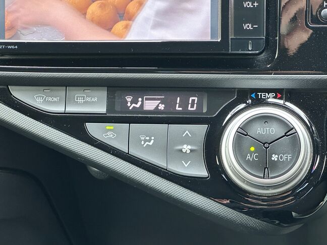 当店のお車をご覧いただきましてありがとうございます。お車についてのご質問やお見積りのご依頼、ご購入にあたってのご相談などお気軽にお問い合わせ下さい! 当店のお車をご覧いただきましてありがとうございます。お車についてのご質問やお見積りのご依頼、ご購入にあたってのご相談などお気軽にお問い合わせ下さい!