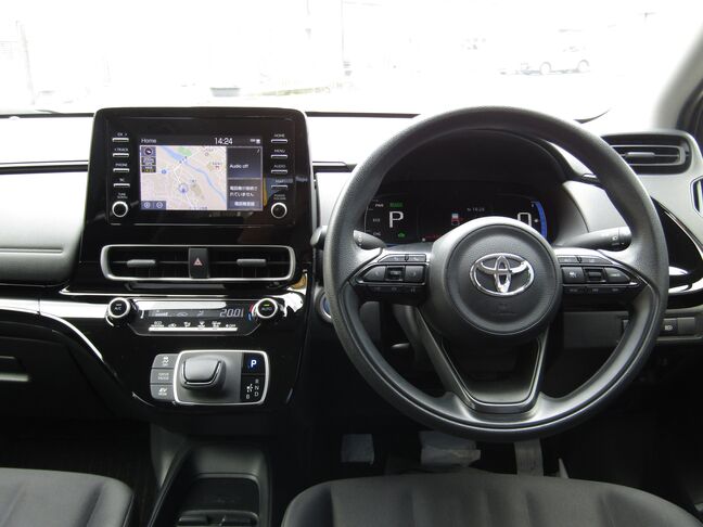 軽自動車から大型車まであらゆる車の整備が自社工場で出来ます。車検・点検・整備などアフターフォローもお任せ下さい。