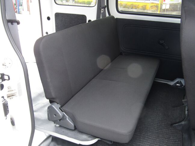 セカンドシート