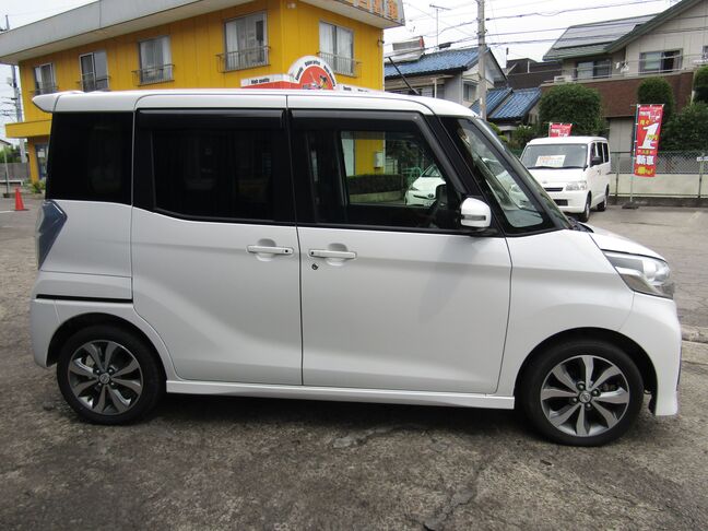 軽自動車から大型車まであらゆる車の整備が自社工場で出来ます。車検・点検・整備などアフターフォローもお任せ下さい。