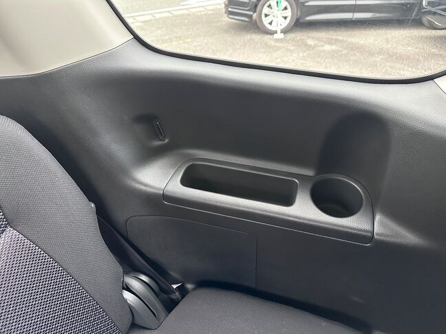 当店のお車をご覧いただきましてありがとうございます。お車についてのご質問やお見積りのご依頼、ご購入にあたってのご相談などお気軽にお問い合わせ下さい！