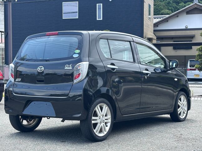 当店のお車をご覧いただきましてありがとうございます。お車についてのご質問やお見積りのご依頼、ご購入にあたってのご相談などお気軽にお問い合わせ下さい！