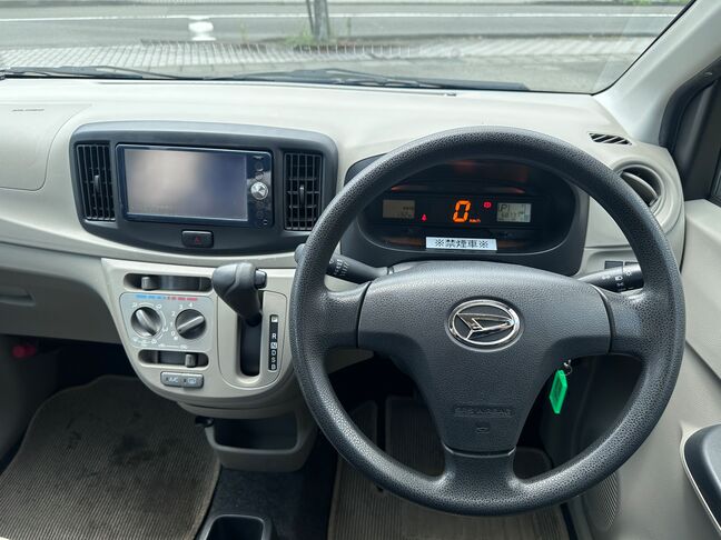 当店のお車をご覧いただきましてありがとうございます。お車についてのご質問やお見積りのご依頼、ご購入にあたってのご相談などお気軽にお問い合わせ下さい！