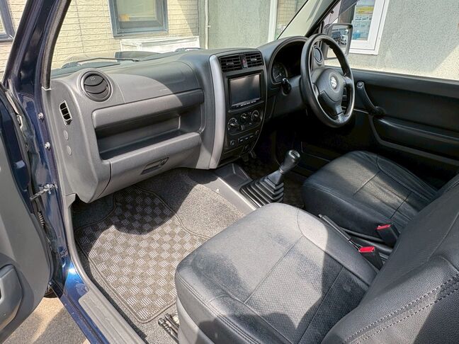 内外装美車。安くても一切手抜きはいたしません。