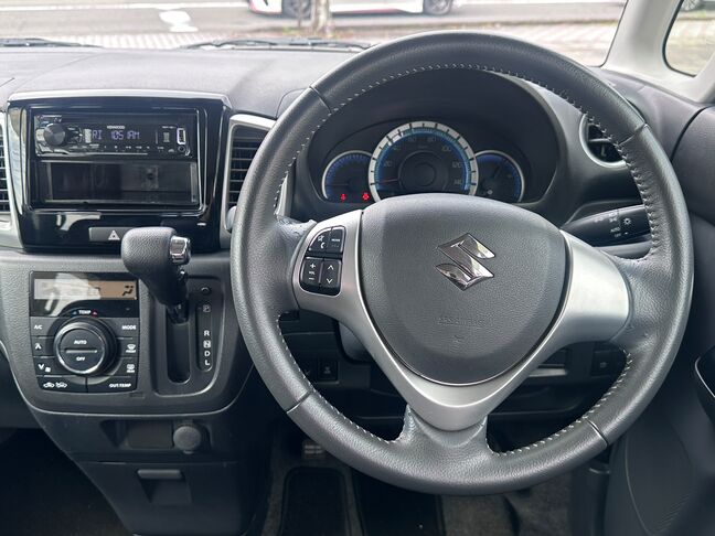 当店のお車をご覧いただきましてありがとうございます。お車についてのご質問やお見積りのご依頼、ご購入にあたってのご相談などお気軽にお問い合わせ下さい！