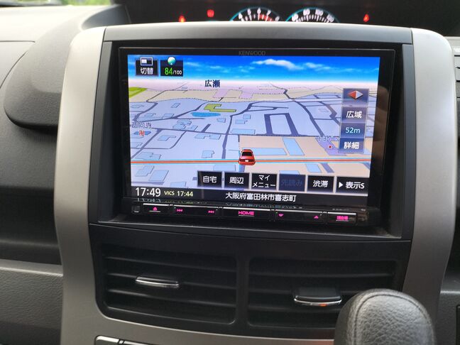 ケンウッドのナビゲーションついてます！　　デカい！！！