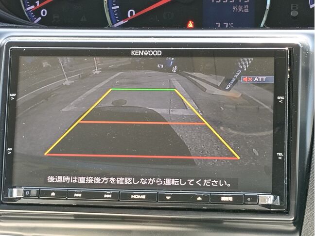 駐車が苦手な方も、距離感覚がつかめます。