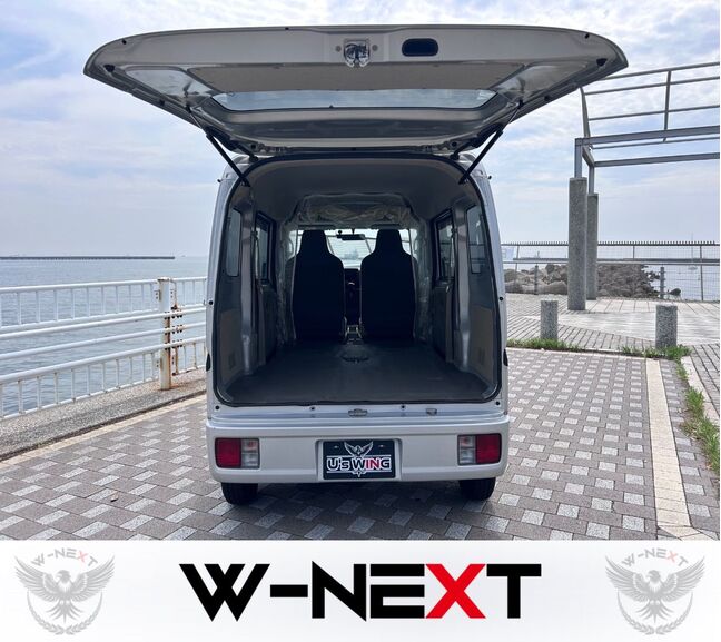 三菱ミニキャブバン 荷室