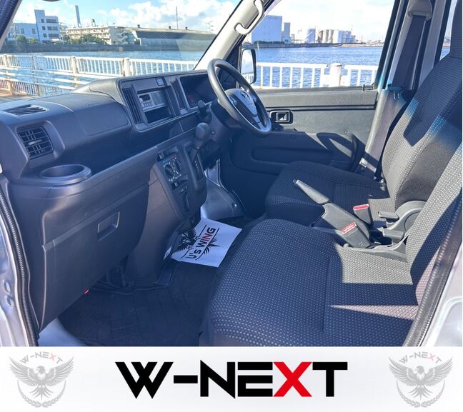 ダイハツ ハイゼットカーゴ 車内・運転席まわり