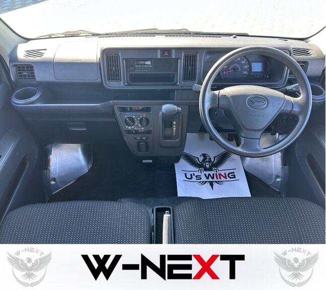 ダイハツ ハイゼットカーゴ 車内・運転席まわり