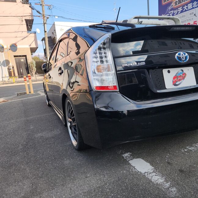 ローダウン　オールペンブラック
社外アルミ　自社ローン推奨車
返済中　OK　個人事業主、大工
、シングルマザー　アルバイト