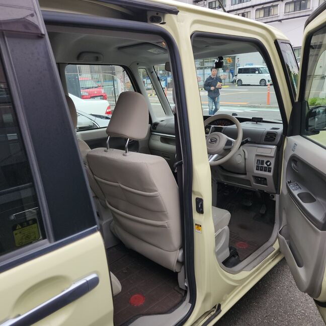 自社ローン応援車輛
職人　ブラック　再生中　シングルマザー　フリーター　大工　個人事業主　自営業　主婦
応援！！！