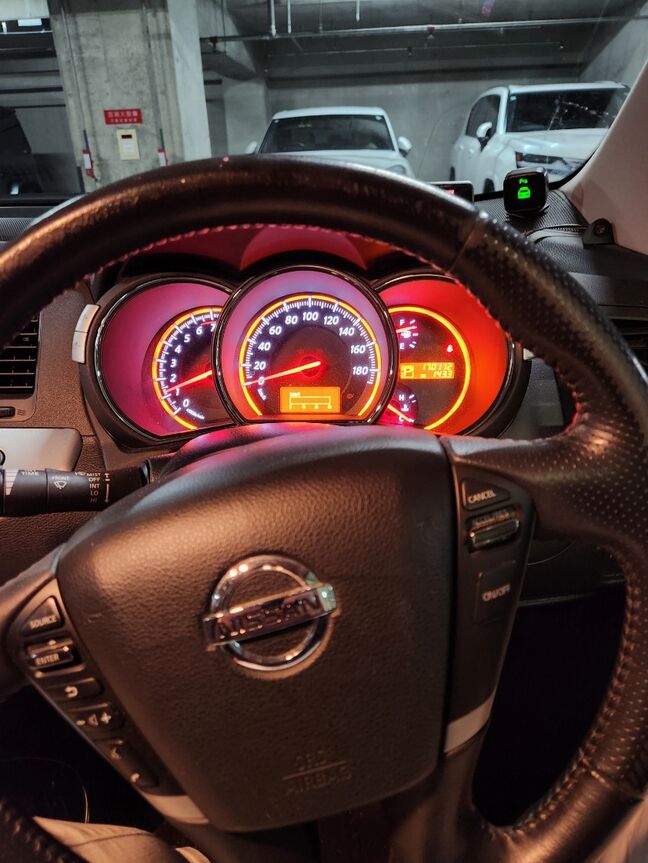 自社ローン推奨車！
ワンオーナー車
職人　大工　個人事業主　アルバイト　契約社員　債務整理中　ブラック　応援します！！！