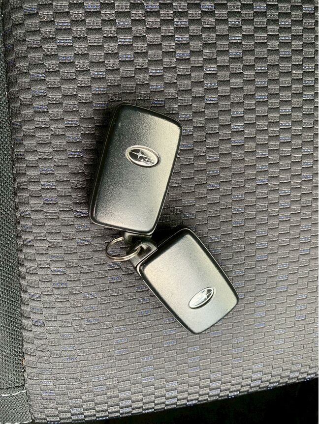 【お車探し】お客様のご要望に応じて、仕入れのプロがお客様と一緒にご希望のお車をお探しさせて頂くサービスをご提供しています。ご遠慮なくお申し出ください。
