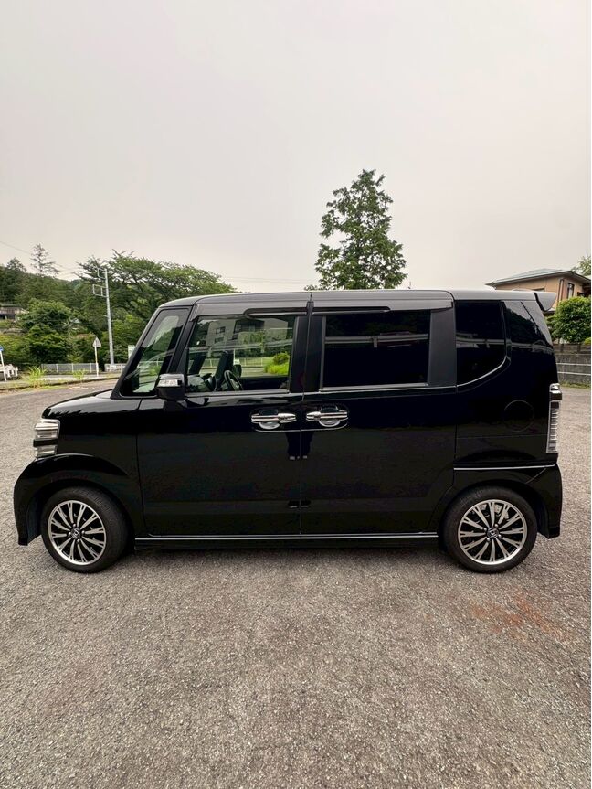 【点検整備】当社の点検整備は消耗品やオイル交換もしています。
点検箇所の写真やコンピューター診断の結果は全て写真を撮って保存してあります。ご安心ください。