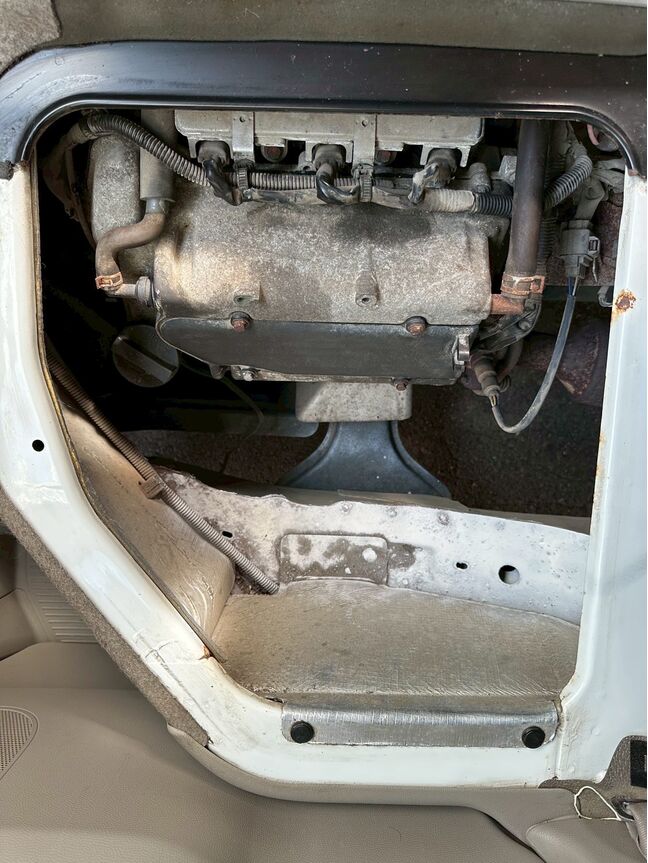 車検、板金、オイル交換等何でもご相談下さい。