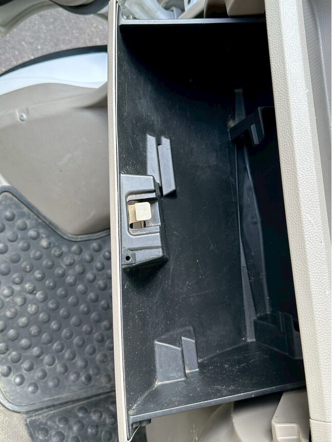 当店では、お急ぎのお客様に無料でレンタカーをお貸出ししております。ご契約後、即日引渡しOKです。