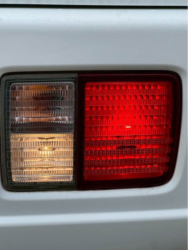 地方（市外・道外）の方は、別途陸送費用と名義変更費用、車庫証明費用が掛かります。詳しくは担当金澤まで。