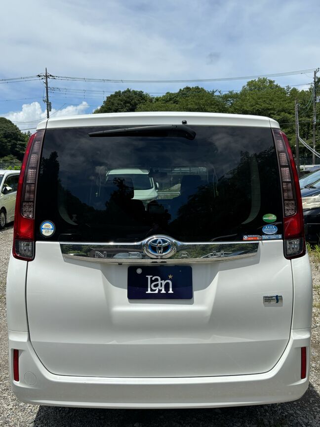 人気色の白色ボディ、大きな目立つ傷もなく綺麗な状態です！