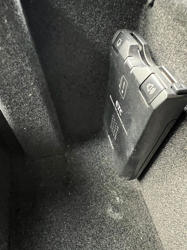 【お車探し】お客様のご要望に応じて、仕入れのプロがお客様と一緒にご希望のお車をお探しさせて頂くサービスをご提供しています。ご遠慮なくお申し出ください。